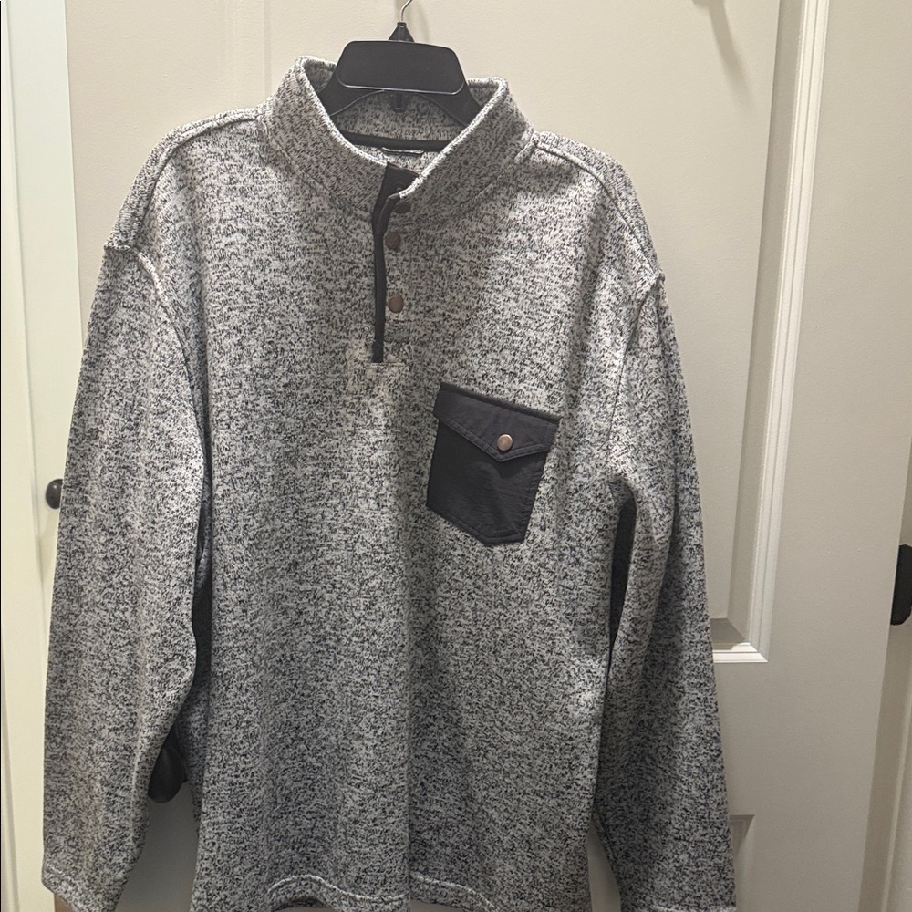 NWOT Gray Quarter-Zip Pullover with Black Accents Solaris Men’s XXL